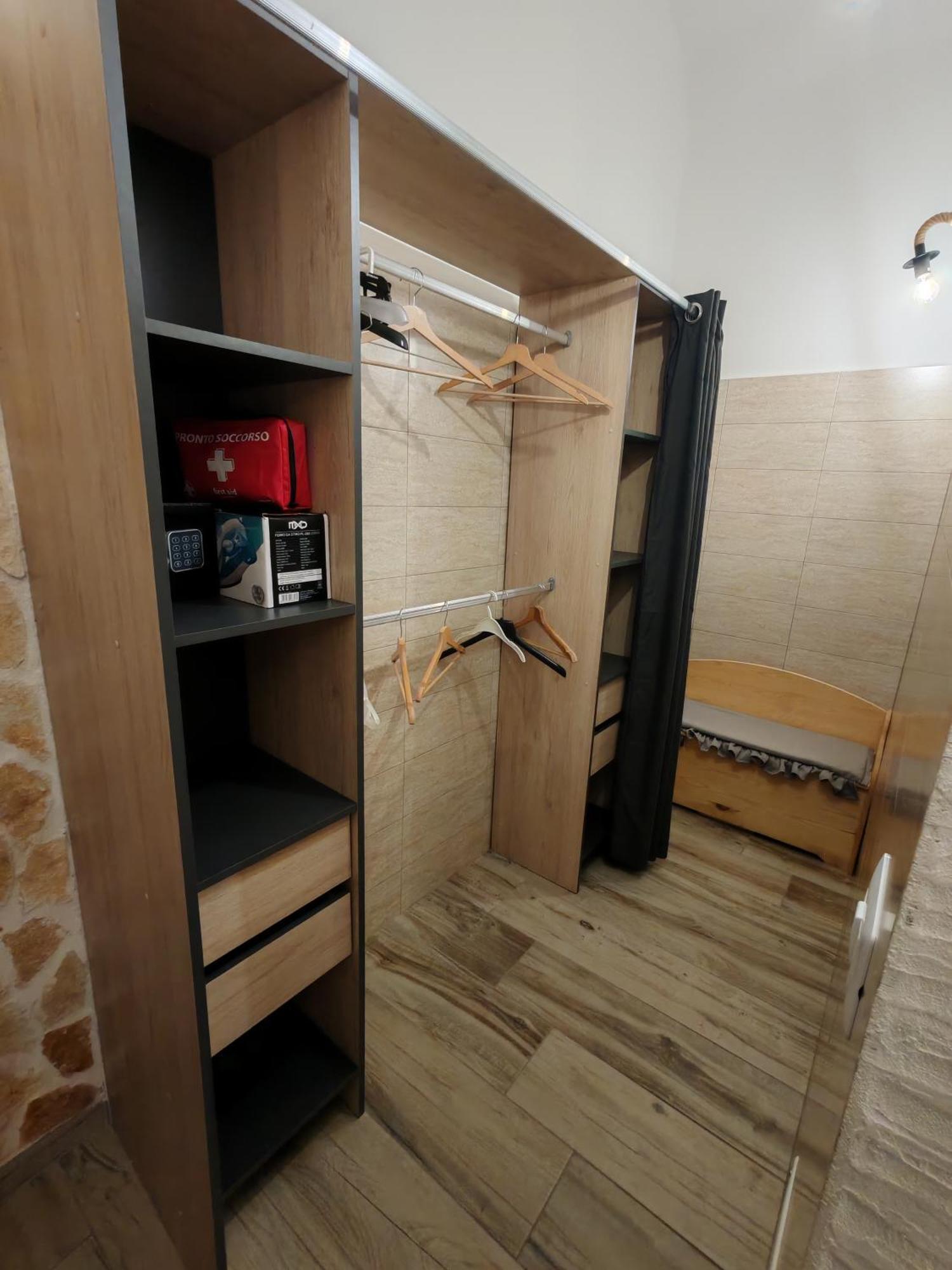 Salo Apartments มันเฟรโดเนีย ภายนอก รูปภาพ