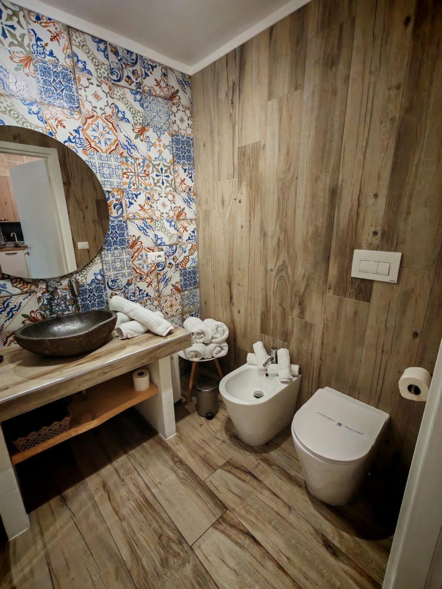 Salo Apartments มันเฟรโดเนีย ภายนอก รูปภาพ